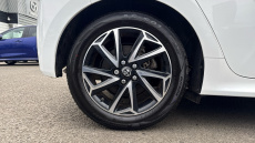 Toyota Yaris 1.5 Hybrid Design 5dr CVT Hybrid Hatchback